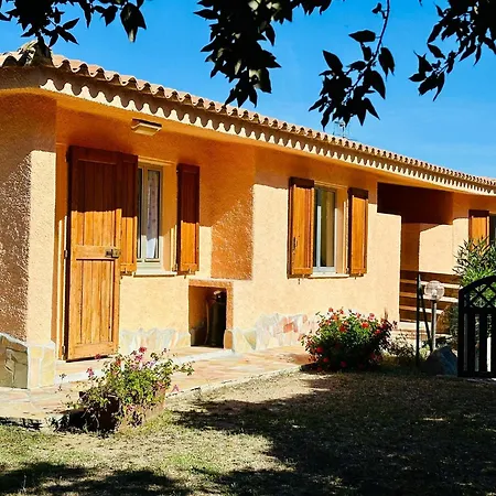 I Corbezzoli, Tatil Evi